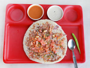 Onion Tomato Utappam