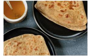 Paratha special combo meal thali