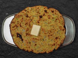 Missi Roti (With Butter)