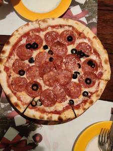 Salame Picante Pizza