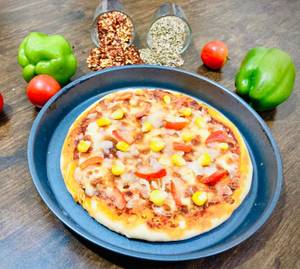 Tomato And Corn Pizza