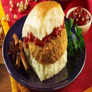 Veg Keema Vada Pav