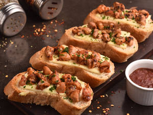 Chicken Tikka 'n' Cheese Garlic Bread 4 - Pieces