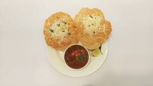 Cheese Chole Bhature
