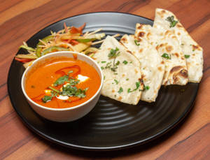 Cheese Naan (Butter + Gravy)