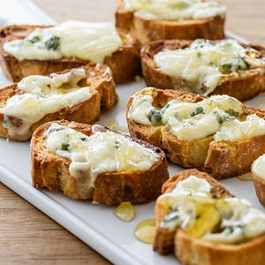 Cottage Cheese Chilli Bruschetta