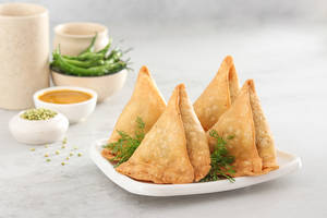 Samosa Panjabi 4 Pcs