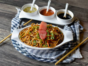 Veg Hakka Noodles