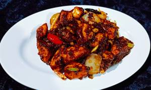 Burnt Pepper Paneer(18 Pcs) 