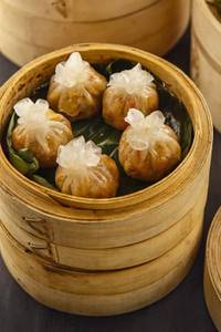 Crystal Chicken With Water Chestnut Dim Sum