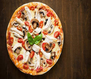 Classy Mushroom Olive Pizza