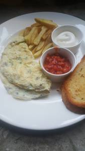 White Tulip Cheddar Cheese Omelette