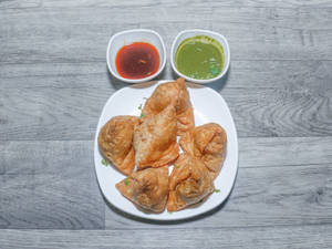 Corn Samosa (6 Pcs)