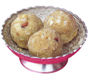 Dink Laddu [250gm]