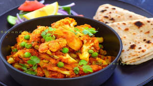 Aloo Gobhi Thali