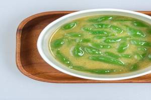 ROASTED MUSHROOMS & TRUFFLE EDAMAME BROTH