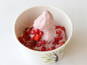 Berry Frozen Yogurt Flavour's (150gms)