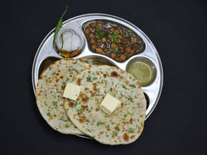 Chole with Aloo Kulcha