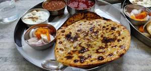 Paratha Thali