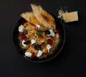 Aglio E Oilio Pasta 