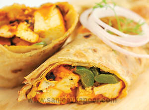 Egg Paneer Roll