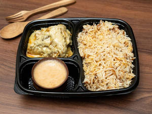 Dum Pulao+chicken Rezala(2 Pcs)+doi Tray
