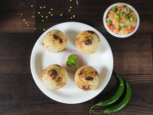 Litti Chokha[490 kcal]