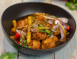 Tangra Chili Chicken (gravy)