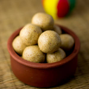 Theenai Laddu(3pcs)