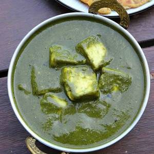 Hyderabadi Paneer Curry