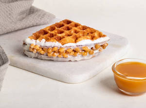 Caramello Waffle Sandwich