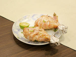 Stuffed Malai Chicken Tangdi (2 Pcs)