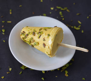 Kesar Pista Ice Cream [80 Ml]