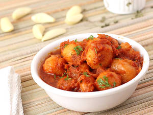 Dhoraji Special Garlic Potatoes