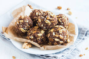 Whey Protein Energy Bites - Peanut Butter