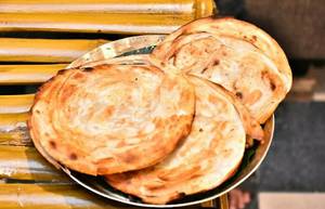 Baked Paratha ( 1 Pc)