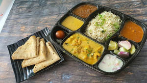 Punjabi Kadhi Pakora Thali