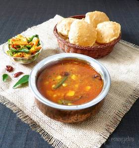 Poori Bhaji (3 Pcs)