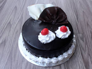 Rich Chocolate Pastry