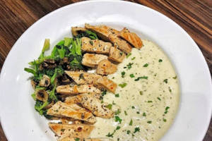 Grilled Chicken With Creamy Cauliflower Puree And Sauted Mushrooms