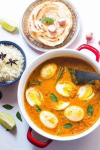 Egg Curry+3 Parottas
