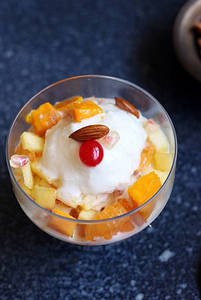 Fruit Salad With Ice Cream