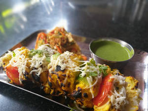 Bharwa Paneer Sholey