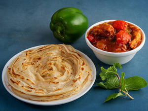 Chilli Chicken With 2 Indian Breads