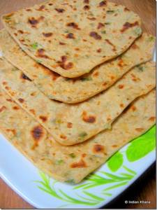 Onion Paratha (2 Pcs)