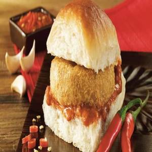 Chatpata Vada Pav