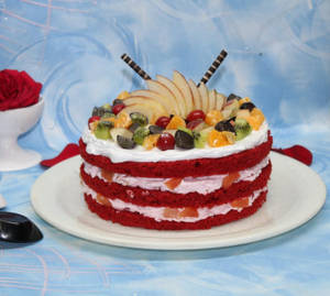 Open Red Velvet Fruit Cake