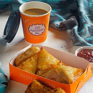 Paneer Samosa (2 Pcs) + Adrak Chai (250ml )