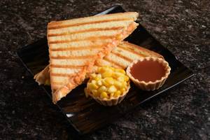 Golden corn sandwich
