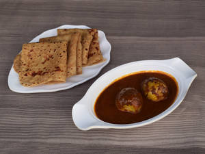 Egg Curry + 2 Wheat Parathas